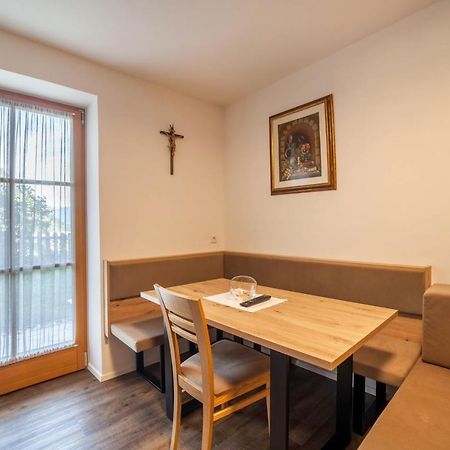 Parigger Apt Enzian Racines Extérieur photo