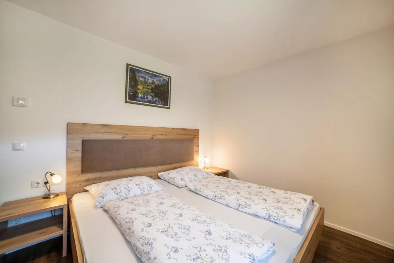 Parigger Apt Enzian Racines Extérieur photo