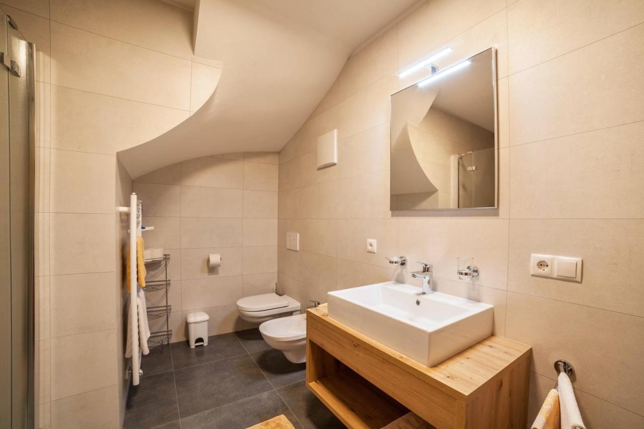 Parigger Apt Enzian Racines Extérieur photo